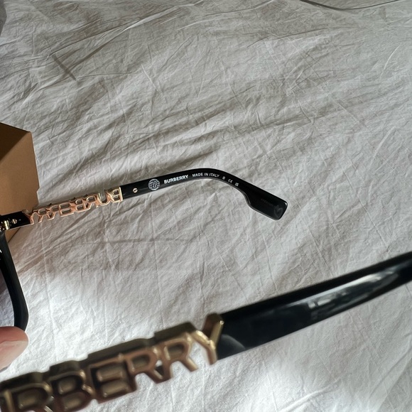 Authentic Burberry Sunglasses - Picture 6 of 7